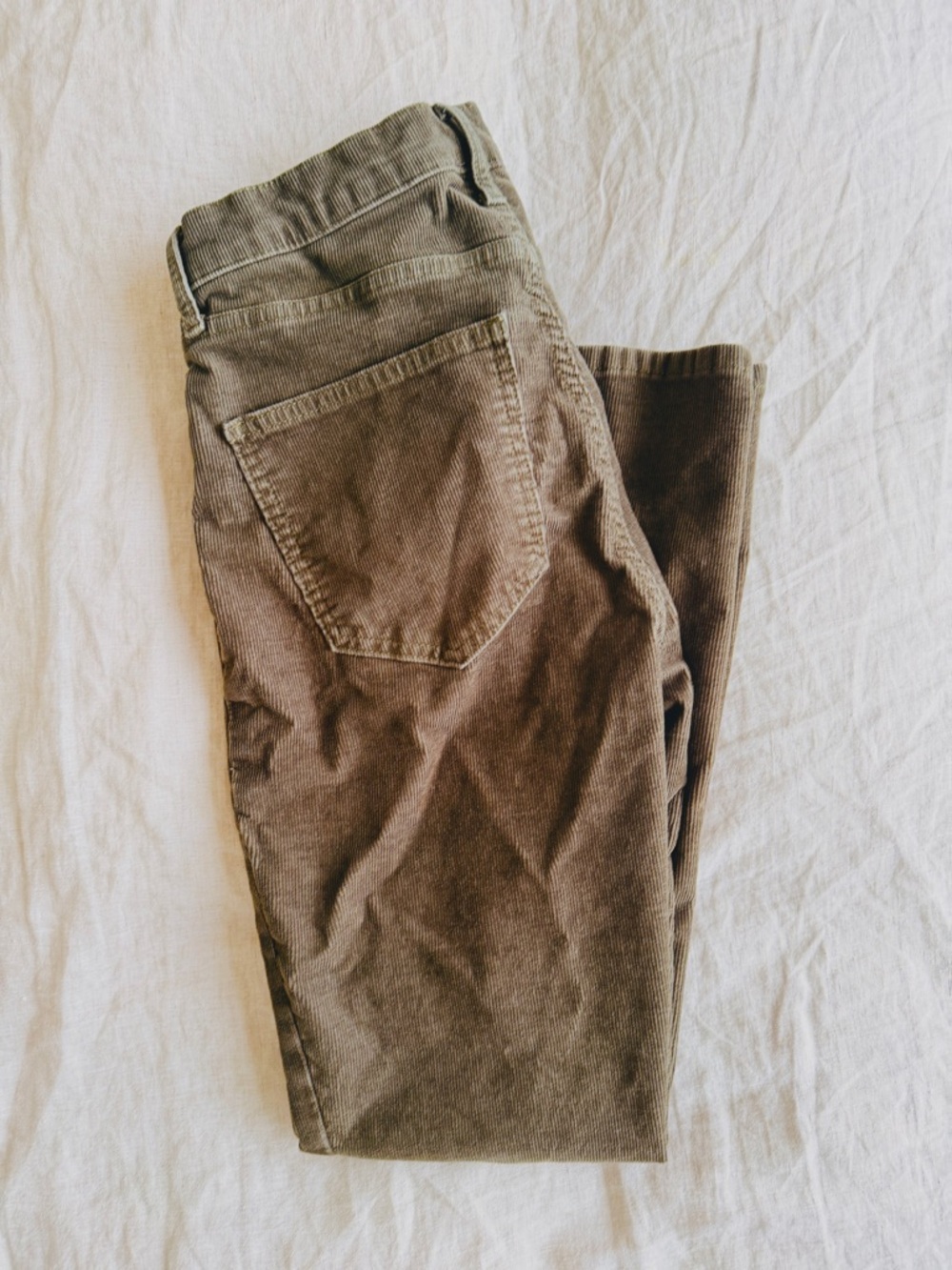 GAP Corduroy Pants in Olive Green